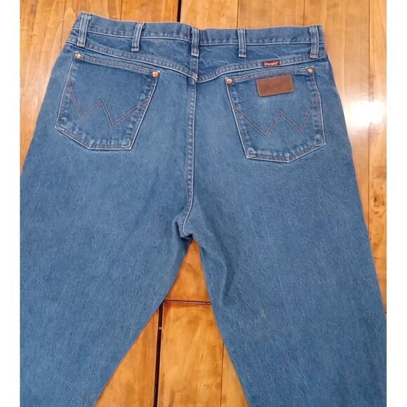 Wrangler Men Jeans Sz 36x32 Relaxed Fit Cotton Straight Leg Dark Wash Denim Blue - Picture 7 of 11